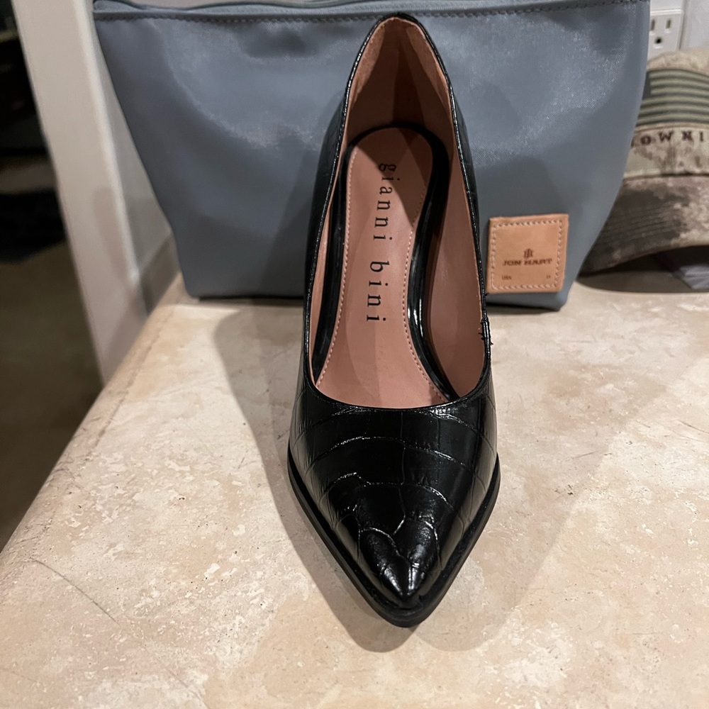 Gianni Bini heels size 5. Used 4 times. Do not have box or receipt.